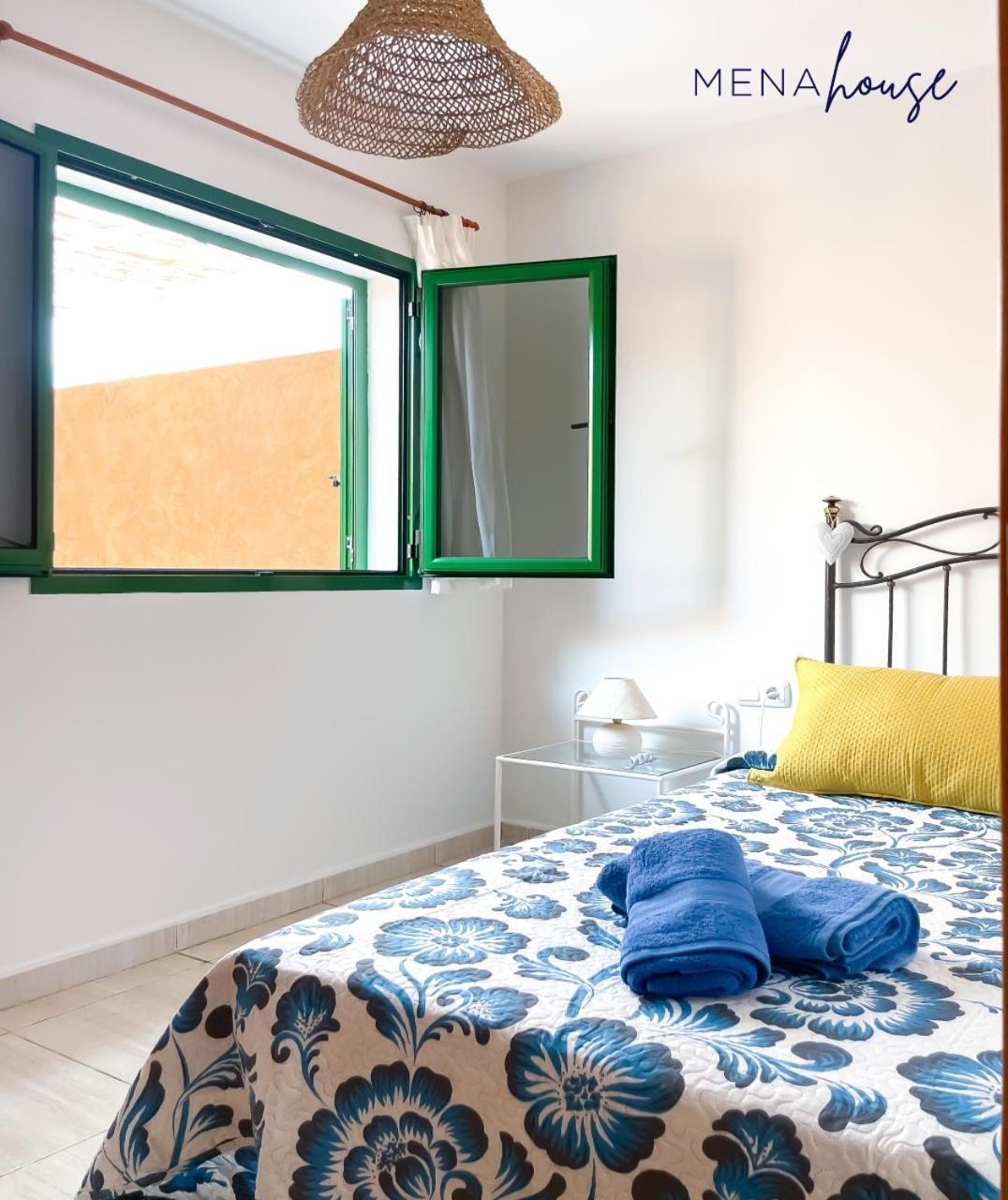 Mena House Villa คอร์ราเลโฮ ภายนอก รูปภาพ