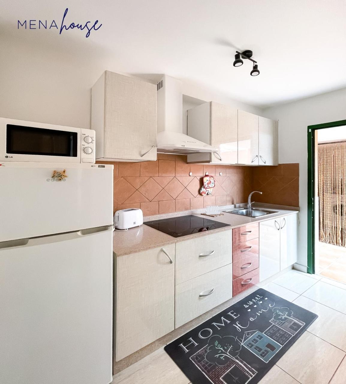 Mena House Villa คอร์ราเลโฮ ภายนอก รูปภาพ