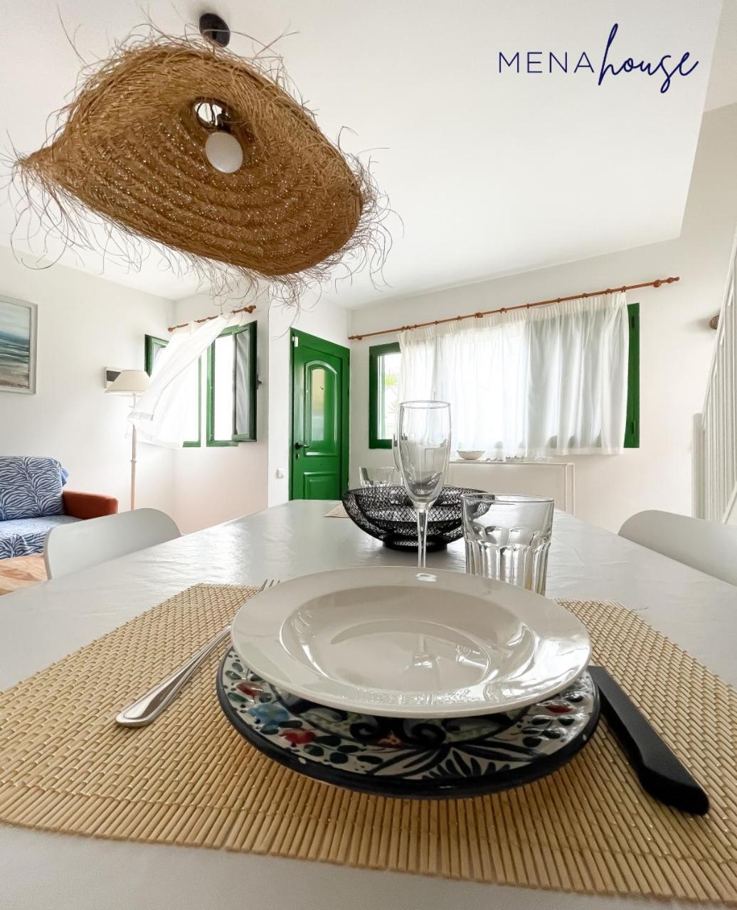 Mena House Villa คอร์ราเลโฮ ภายนอก รูปภาพ